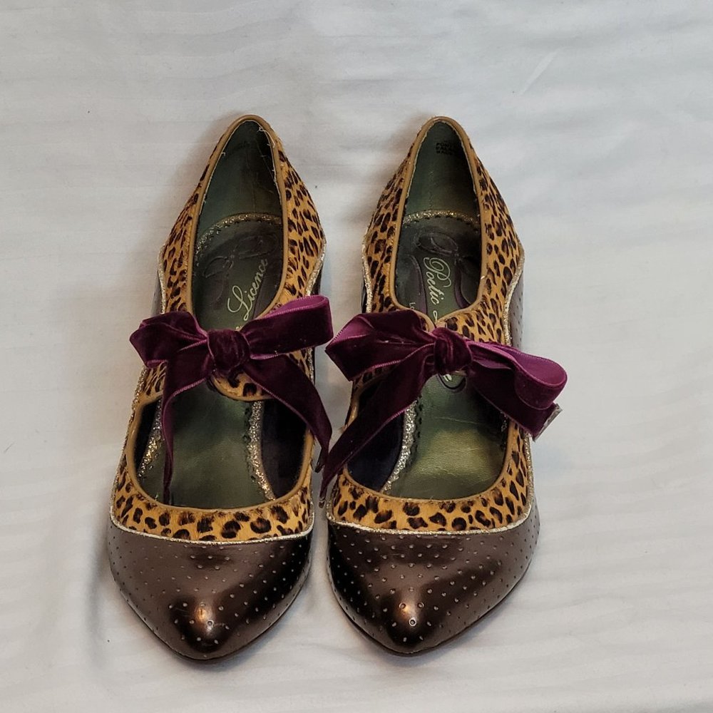 Poetic License London Wedge Heel Cheetah Print Size 6.5 Velvet Tie Glitter Trim